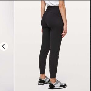 Lululemon Ready To Rulu Pant *29"
Black